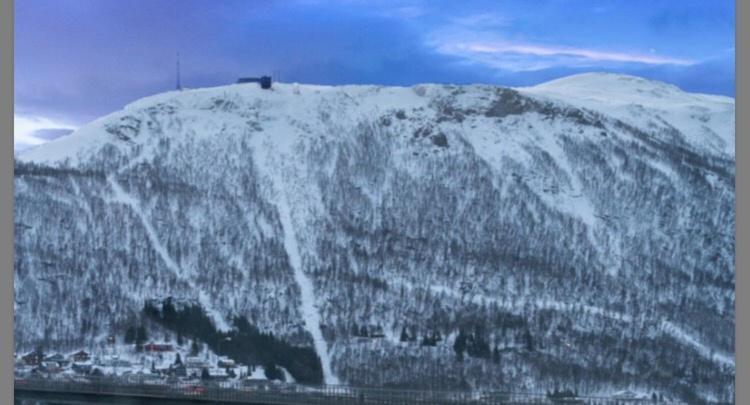 Edel City Apartment Tromsø Zewnętrze zdjęcie